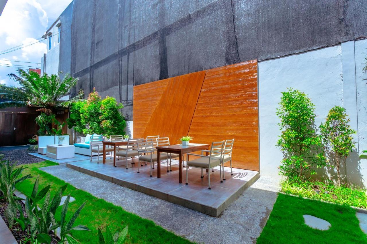 Lega Legi Town House Seminyak By The Lavana Exteriör bild